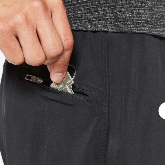 Lululemon T.H.E. Short *Luxtreme Liner 9" - Picture 16 of 16